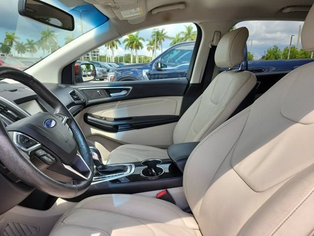 Used 2015 Ford Edge Titanium w/ Technology Package FWD image 25