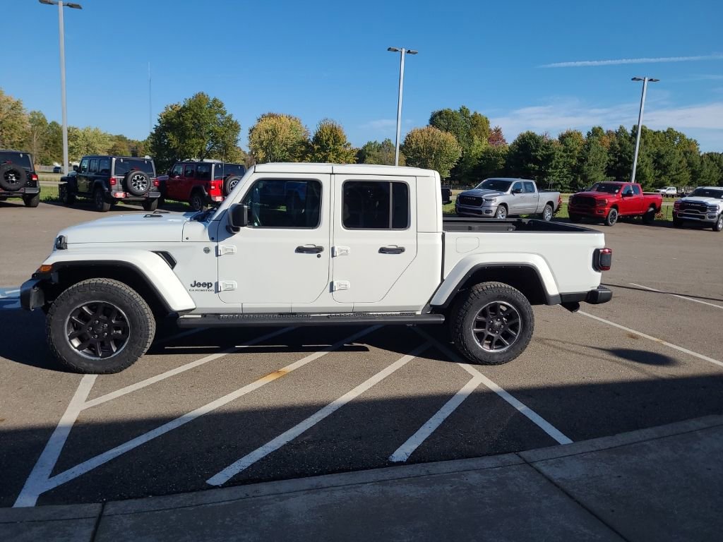 Used 2021 Jeep Gladiator Overland w/ LED Lighting Group image 5