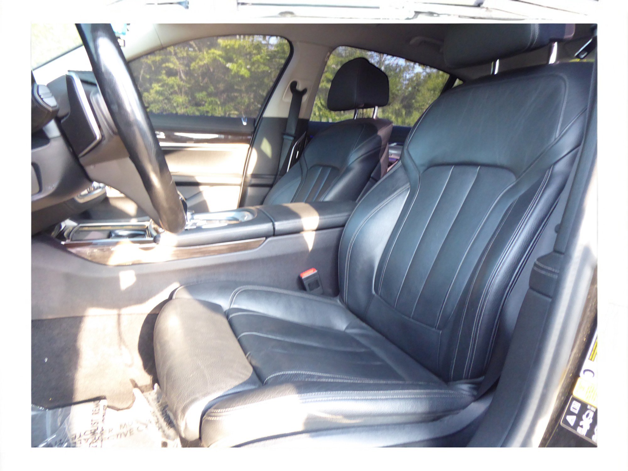 Used 2020 BMW 740i xDrive w/ Cold Weather Package image 15