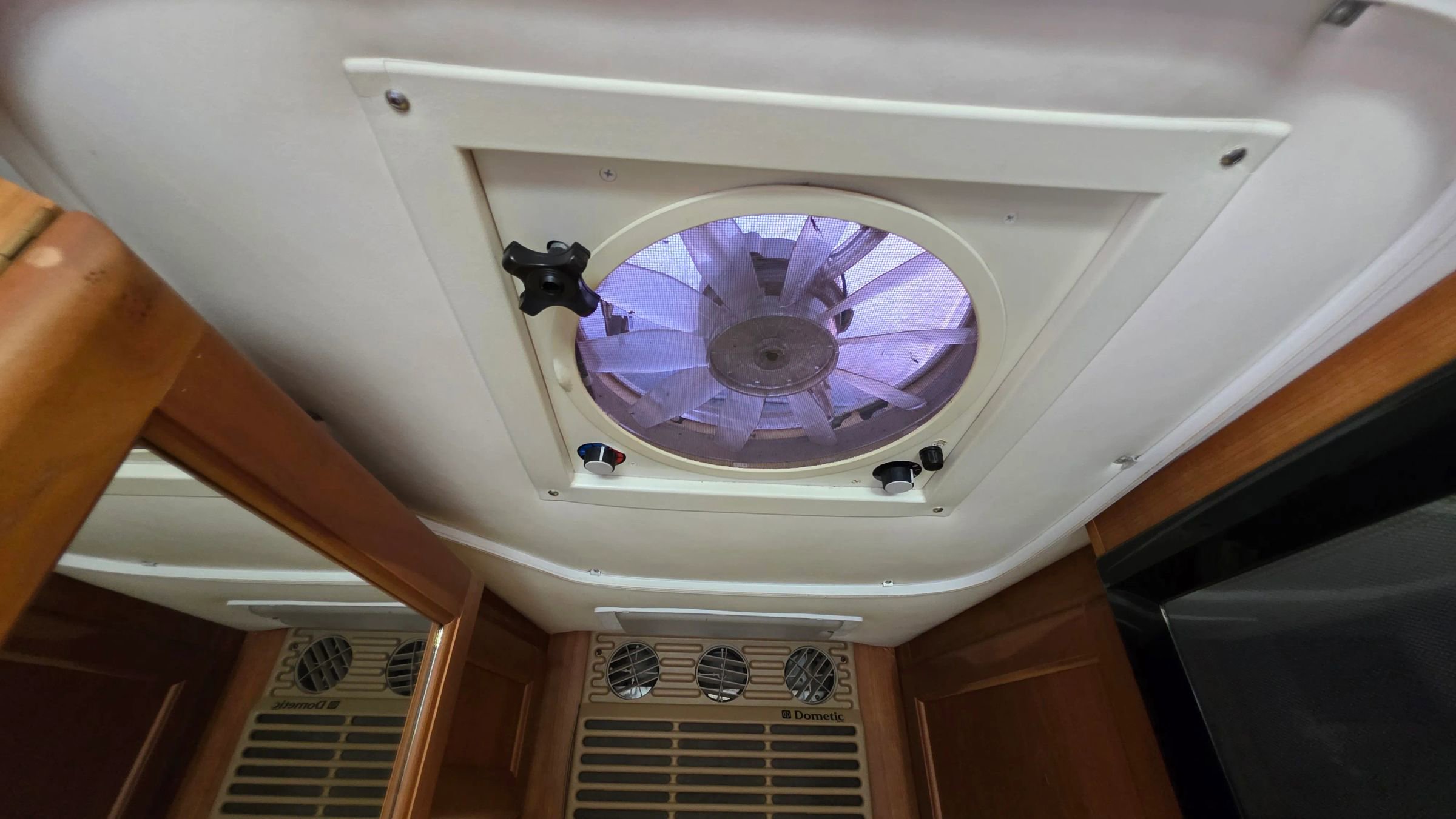 Used 2012 Chevrolet Express 2500 w/ Power Package image 27