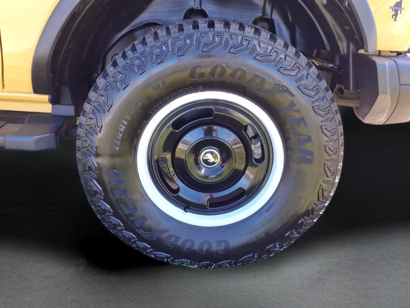 Used 2024 Ford Bronco Heritage Edition AWD/4WD image 8