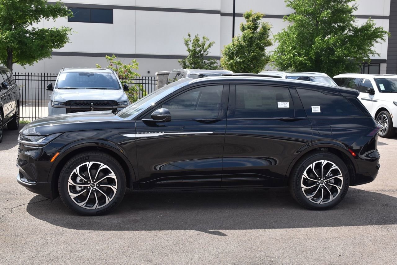 New 2026 Lincoln Nautilus Reserve AWD/4WD image 18