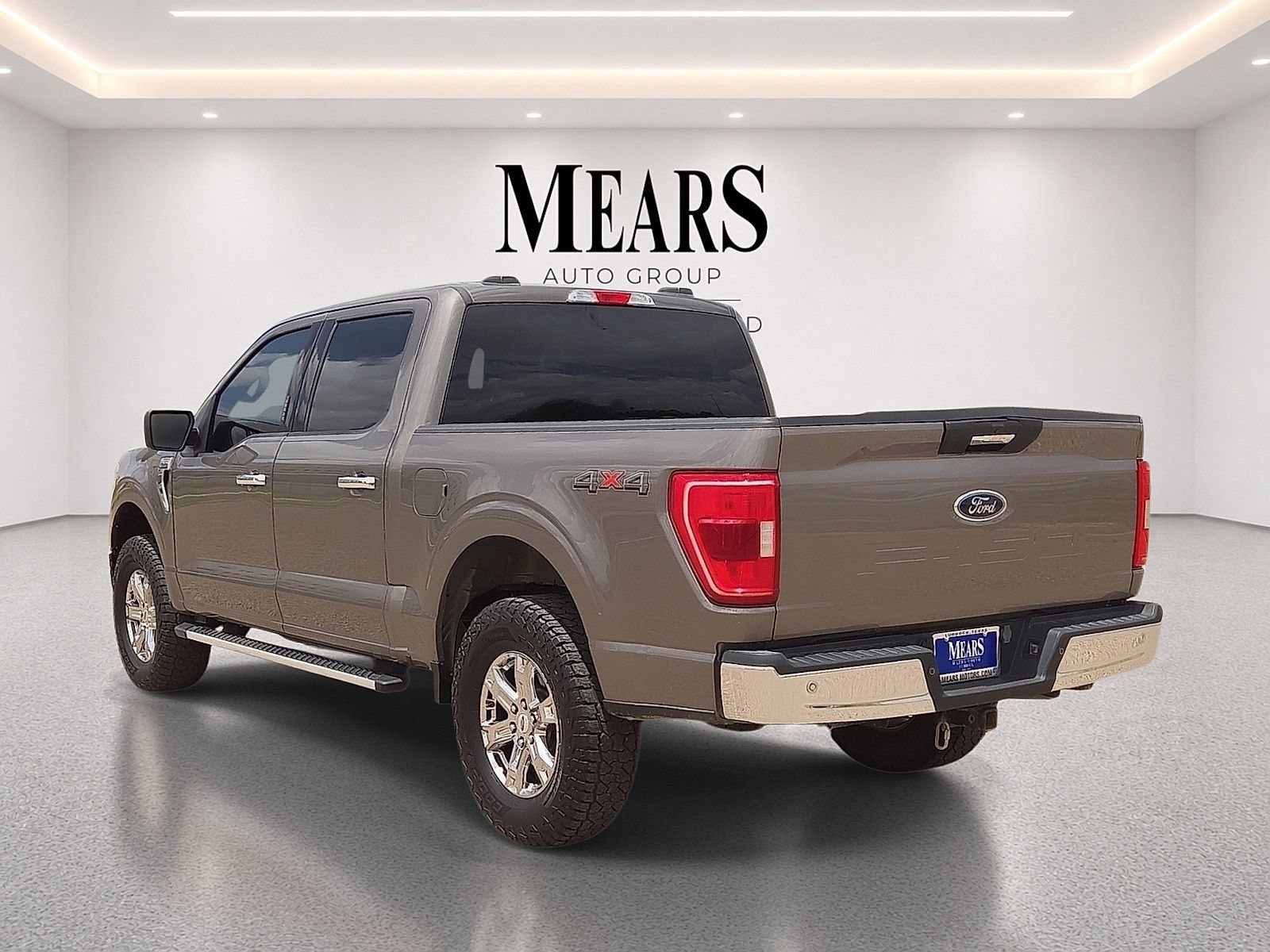 Used 2023 Ford F150 XLT w/ Equipment Group 301A Mid AWD/4WD image 3