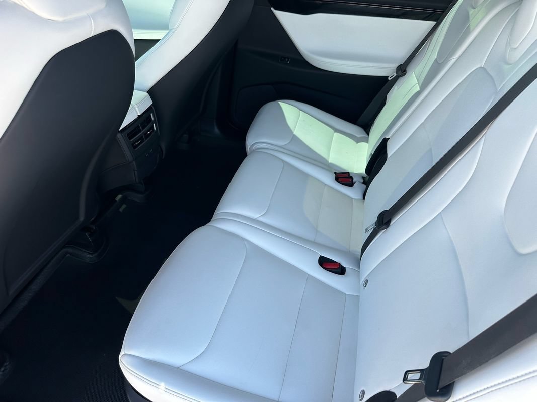 Used 2020 Tesla Model X Long Range AWD/4WD image 30