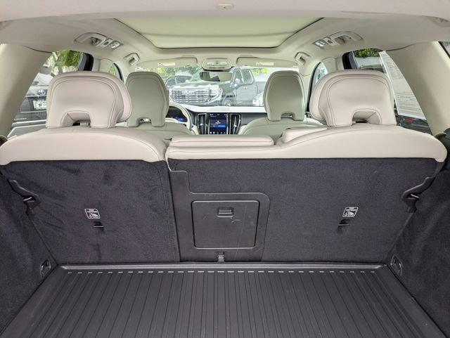 Certified 2023 Volvo XC60 B6 Ultimate w/ Protection Package Premier AWD/4WD image 28