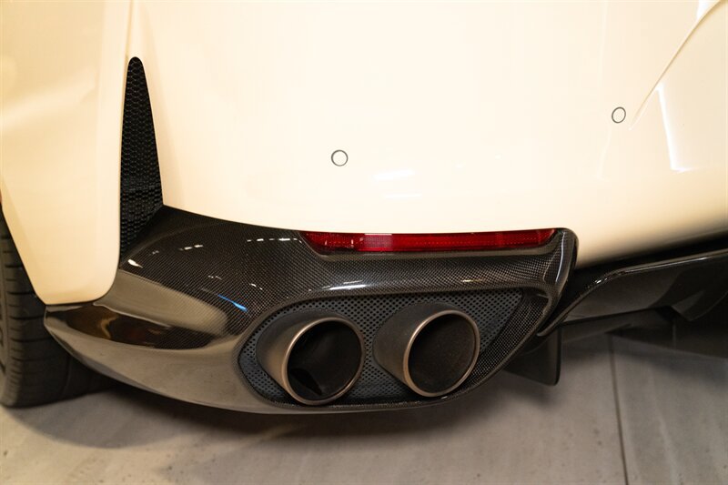 Used 2019 Ferrari 812 Superfast RWD image 41
