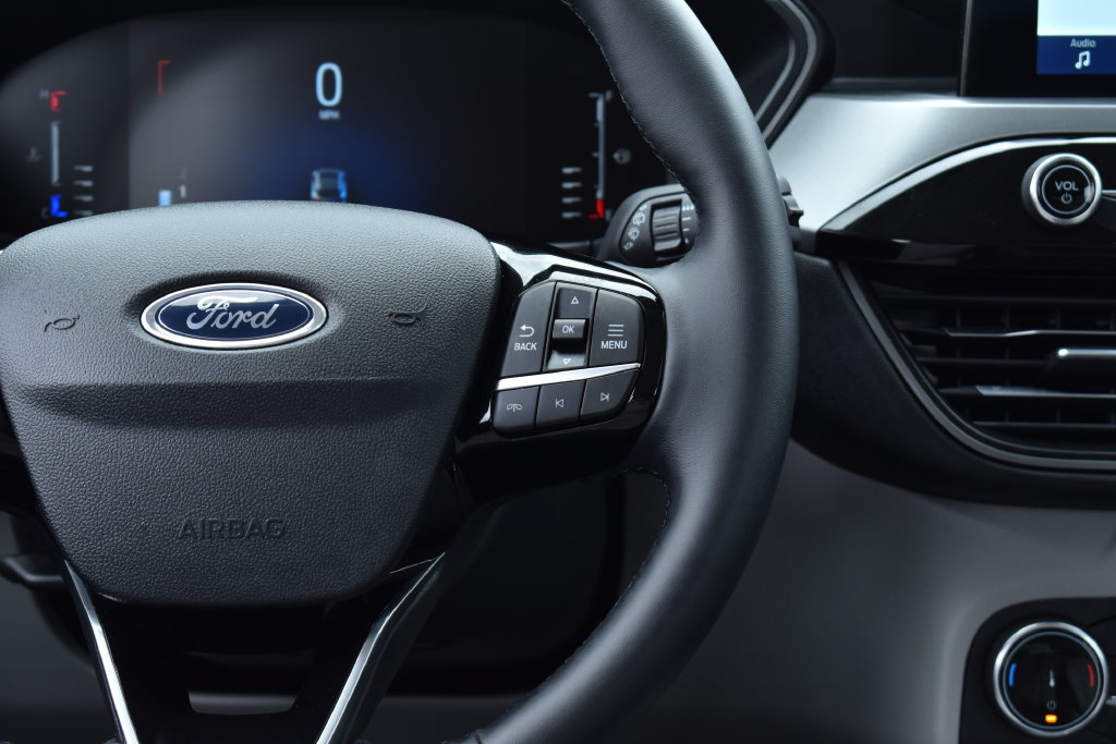 Certified 2024 Ford Escape Active AWD/4WD image 18