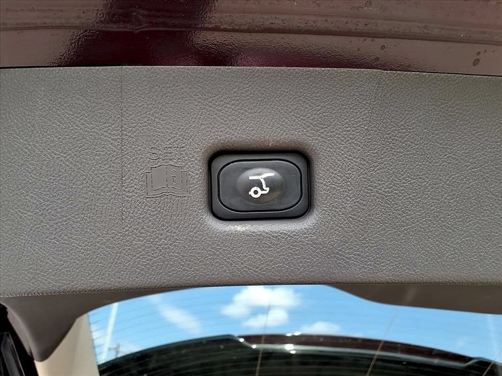 Used 2023 Lincoln Nautilus AWD image 24