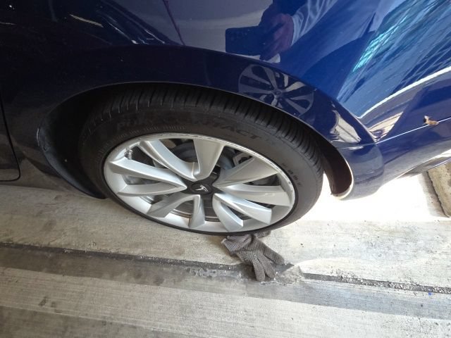 Used 2019 Tesla Model 3 Mid Range RWD image 10