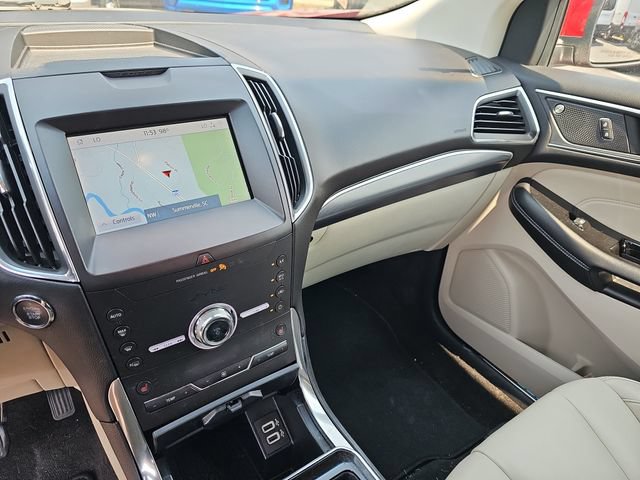 Used 2020 Ford Edge Titanium FWD image 22