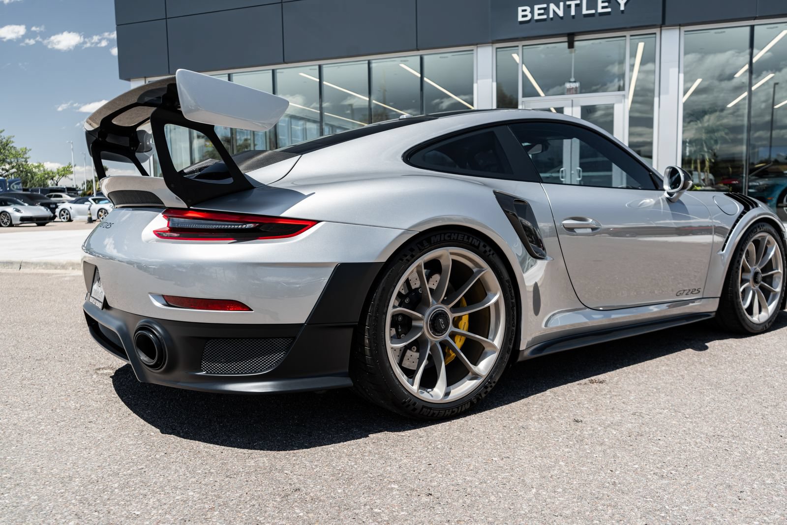 Used 2019 Porsche 911 GT2 RS RWD image 13