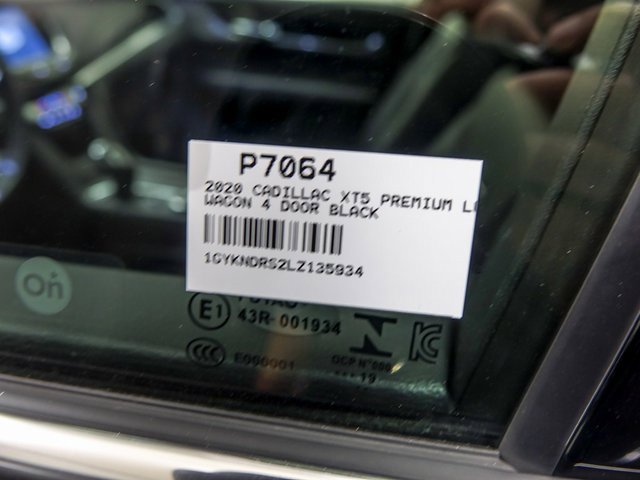Used 2020 Cadillac XT5 Premium Luxury image 34