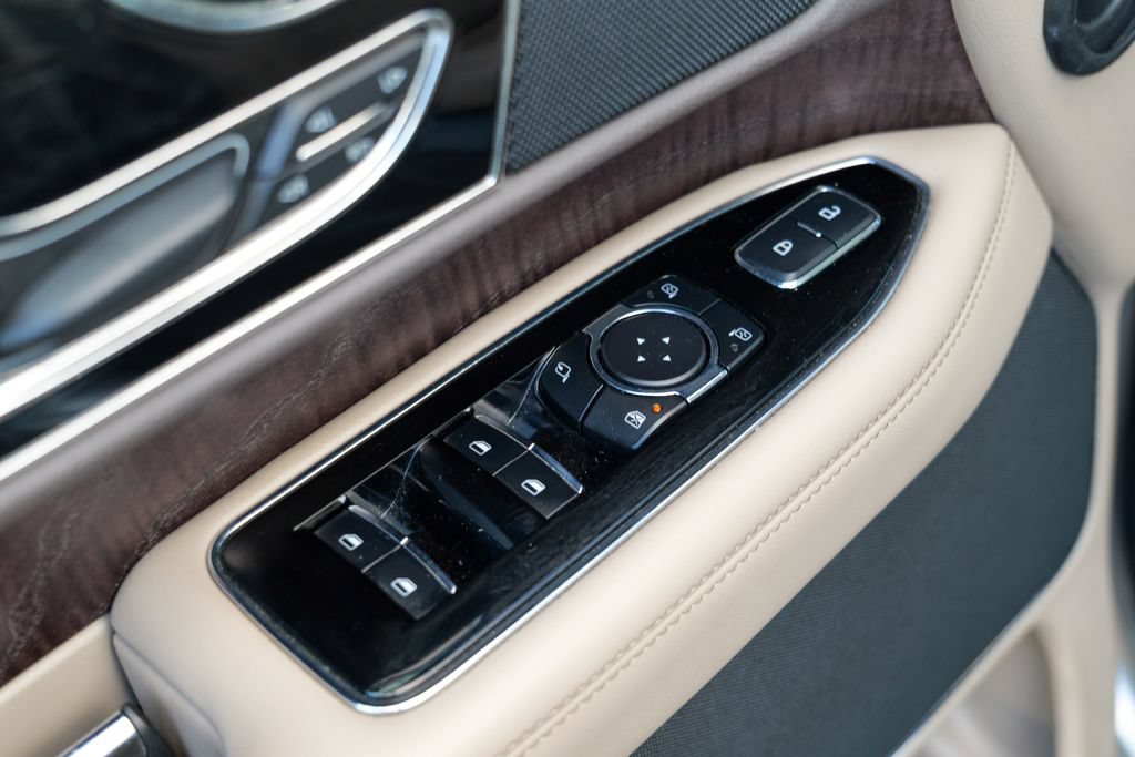Used 2023 Lincoln Navigator L Reserve AWD/4WD image 19