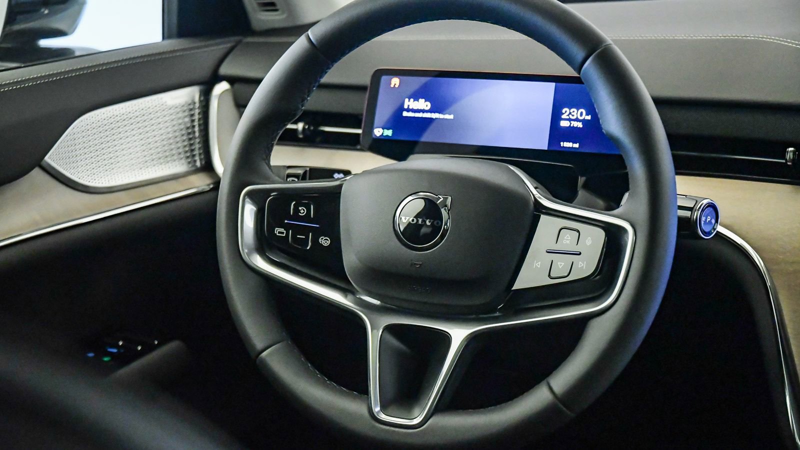 Certified 2025 Volvo EX90 Ultra AWD/4WD image 13