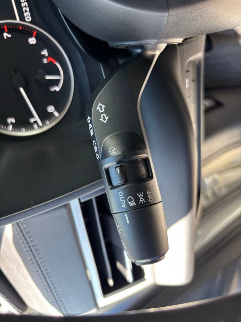 Used 2024 Mitsubishi Outlander SE image 22