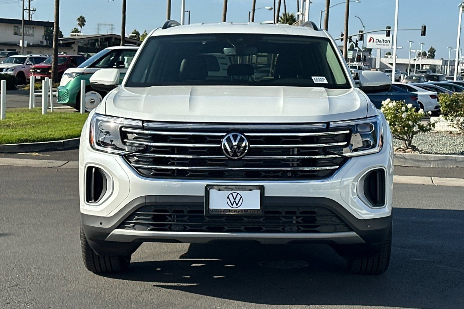 New 2026 Volkswagen Atlas SE image 3