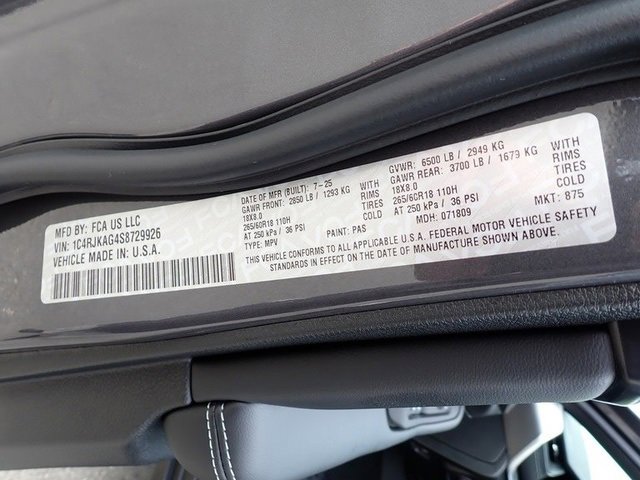 New 2025 Jeep Grand Cherokee L Laredo image 20