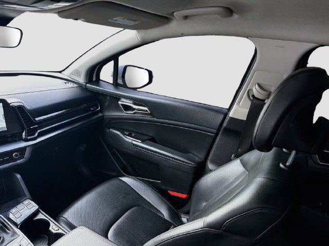 Used 2023 Kia Sportage EX FWD image 30