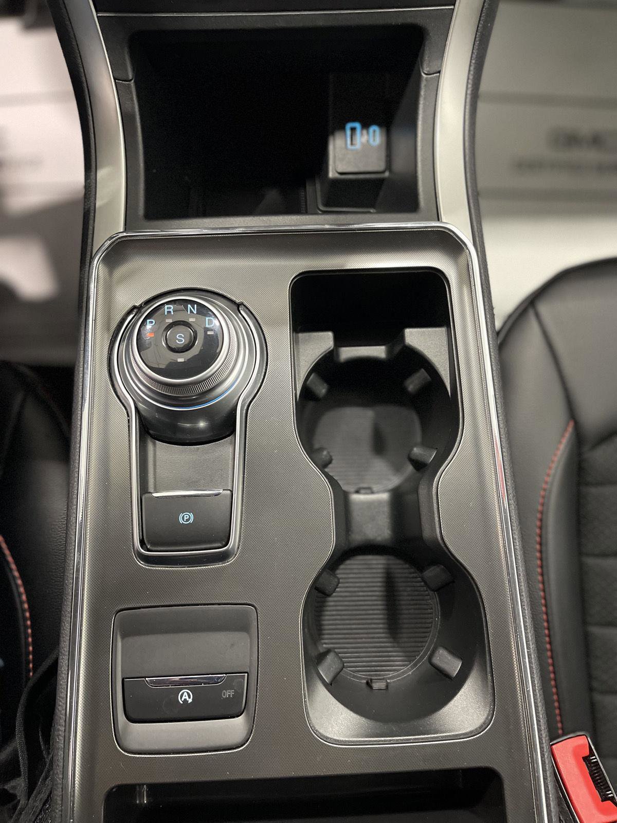 Used 2024 Ford Edge ST-Line image 21