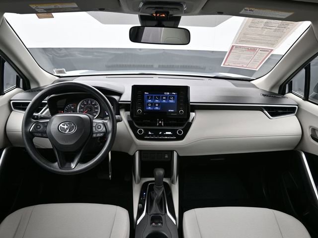 Certified 2022 Toyota Corolla Cross L image 26