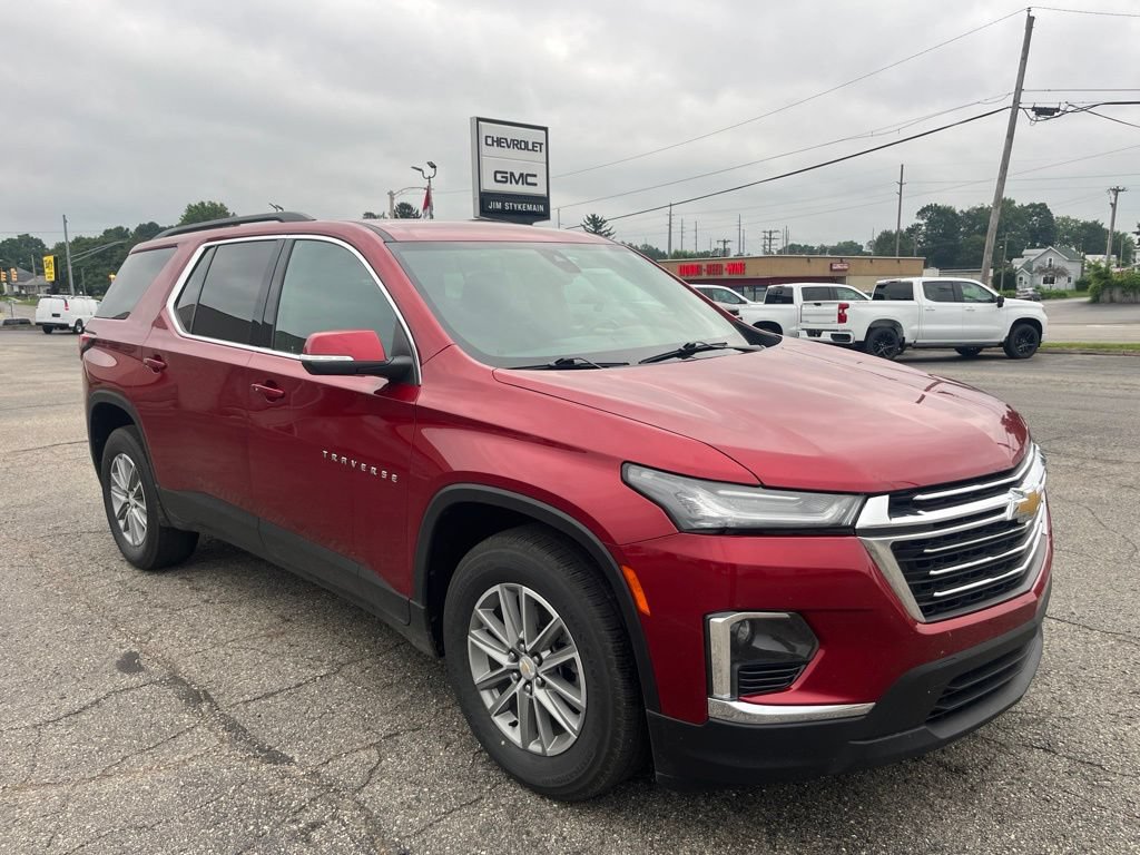 Used 2023 Chevrolet Traverse LT AWD/4WD image 1