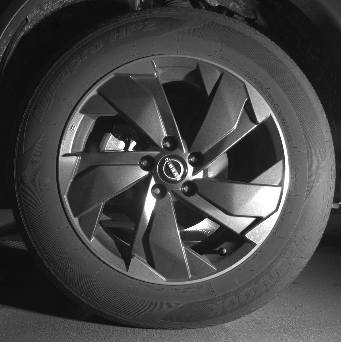 Used 2025 Nissan Rogue SV image 12