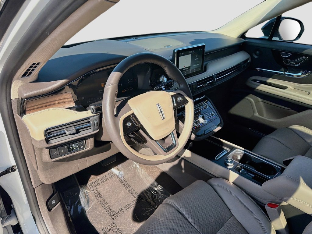 Used 2022 Lincoln Corsair Reserve w/ Equipment Group 201A AWD/4WD image 9
