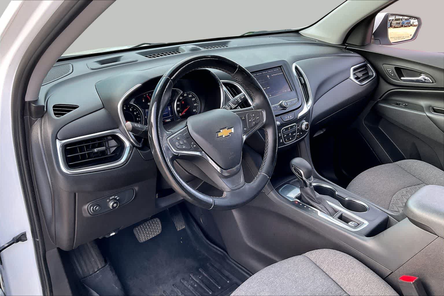Used 2024 Chevrolet Equinox LT FWD image 17