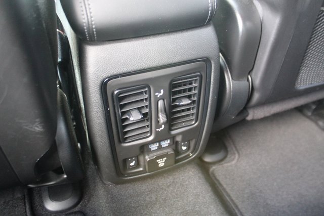 Used 2022 Dodge Durango GT image 32