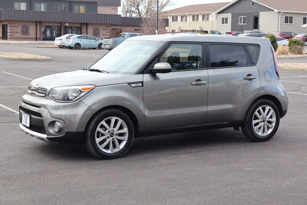 Used 2018 Kia Soul + FWD image 10