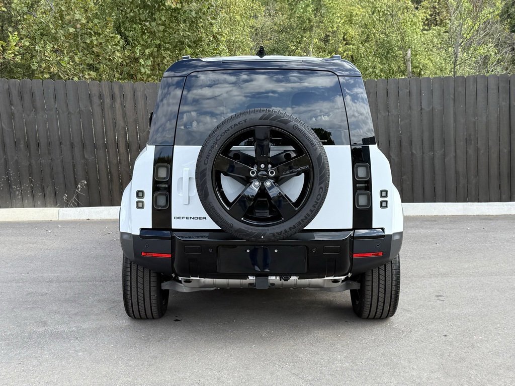 New 2026 Land Rover Defender 110 S image 4