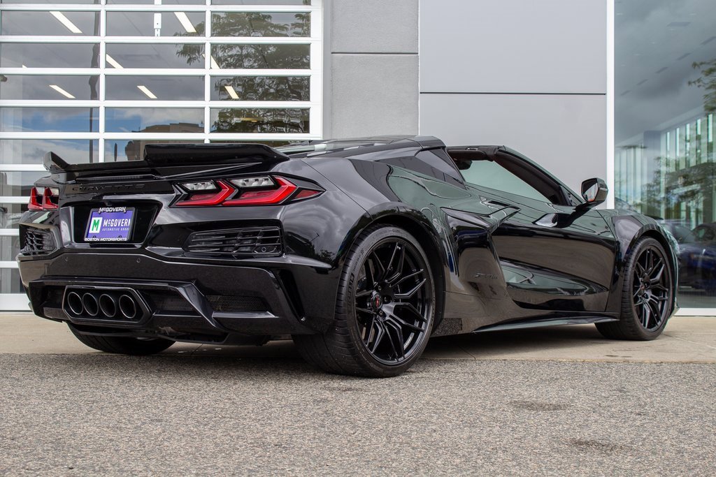 Used 2025 Chevrolet Corvette Z06 w/ Battery Protection Package image 9