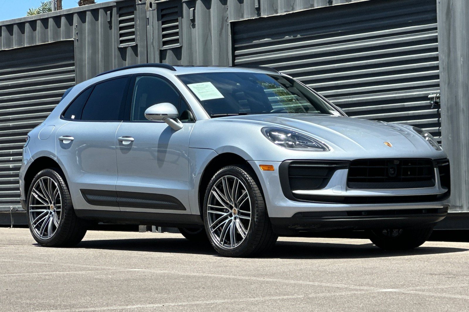 Used 2026 Porsche Macan AWD/4WD image 10