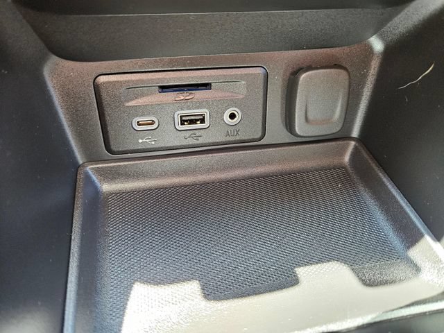 Used 2024 GMC Terrain AT4 w/ Tech Package AWD/4WD image 34