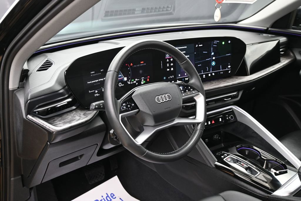 Used 2025 Audi Q5 Premium w/ Convenience Package AWD/4WD image 19