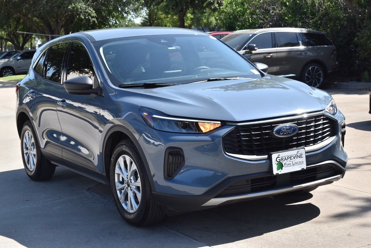 Certified 2024 Ford Escape Active FWD image 4
