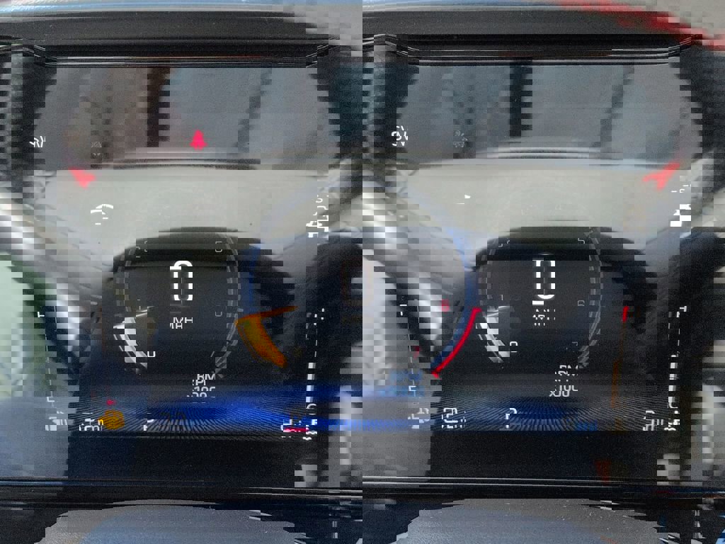 New 2026 Chevrolet Trax RS w/ Sunroof Package image 17