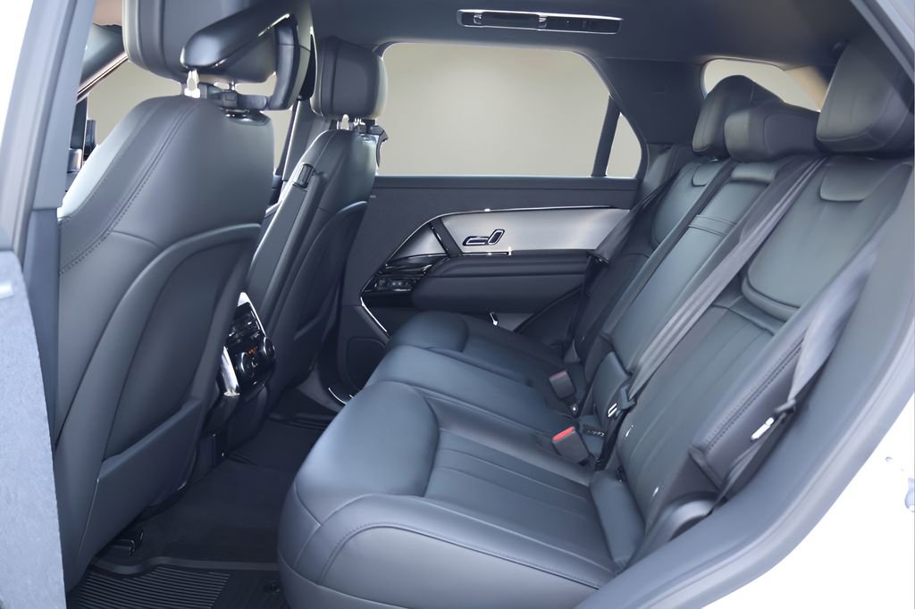 New 2026 Land Rover Range Rover Sport Dynamic SE image 13