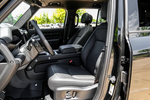New 2026 Land Rover Defender 130 V8 AWD/4WD image 43
