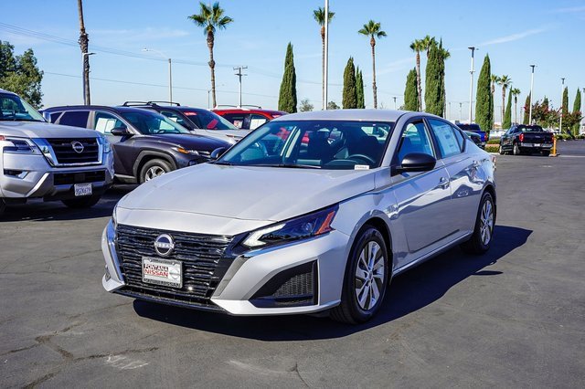 New 2025 Nissan Altima 2.5 S image 4
