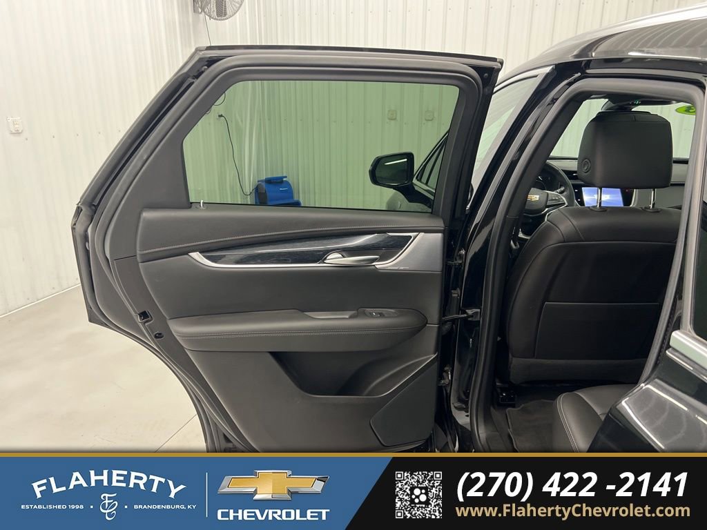 Used 2023 Cadillac XT5 Premium Luxury image 10