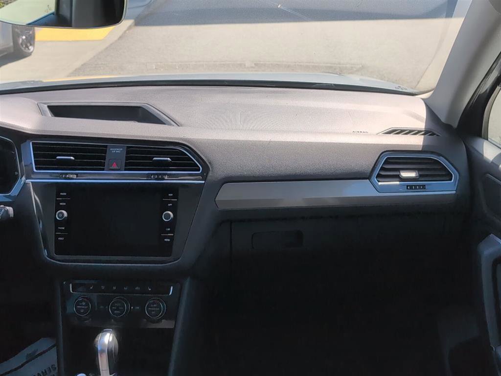 Used 2019 Volkswagen Tiguan SEL FWD image 11