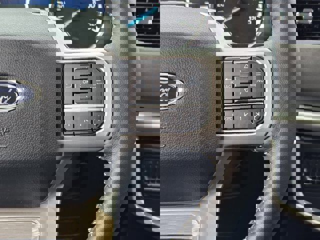 Certified 2024 Ford Expedition XLT image 29