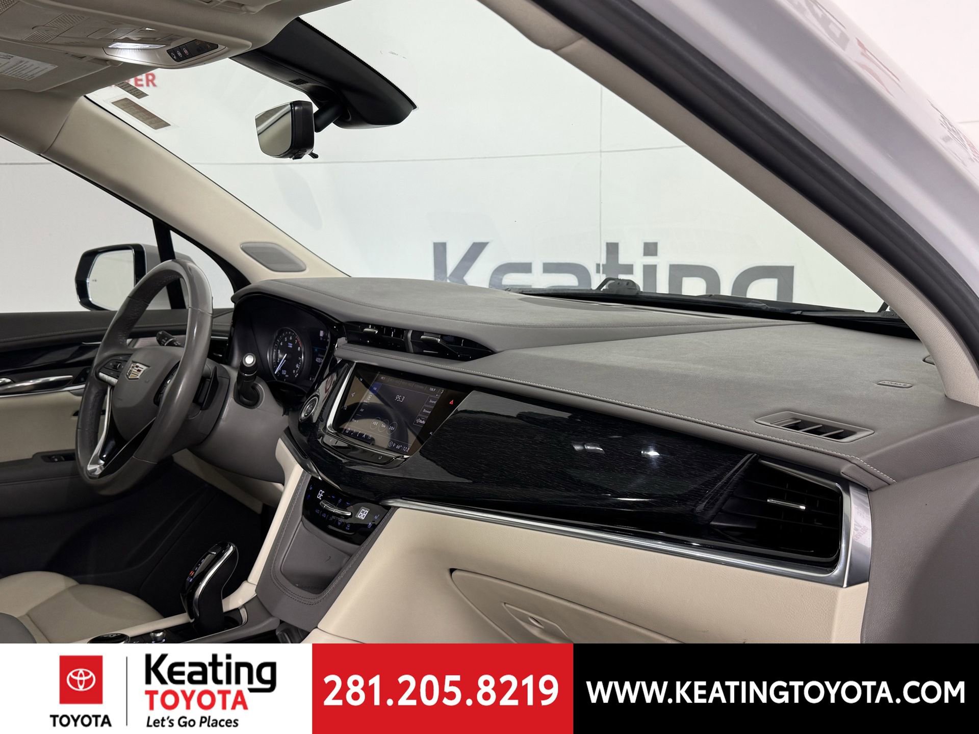 Used 2023 Cadillac XT6 Premium Luxury w/ Technology Package image 22