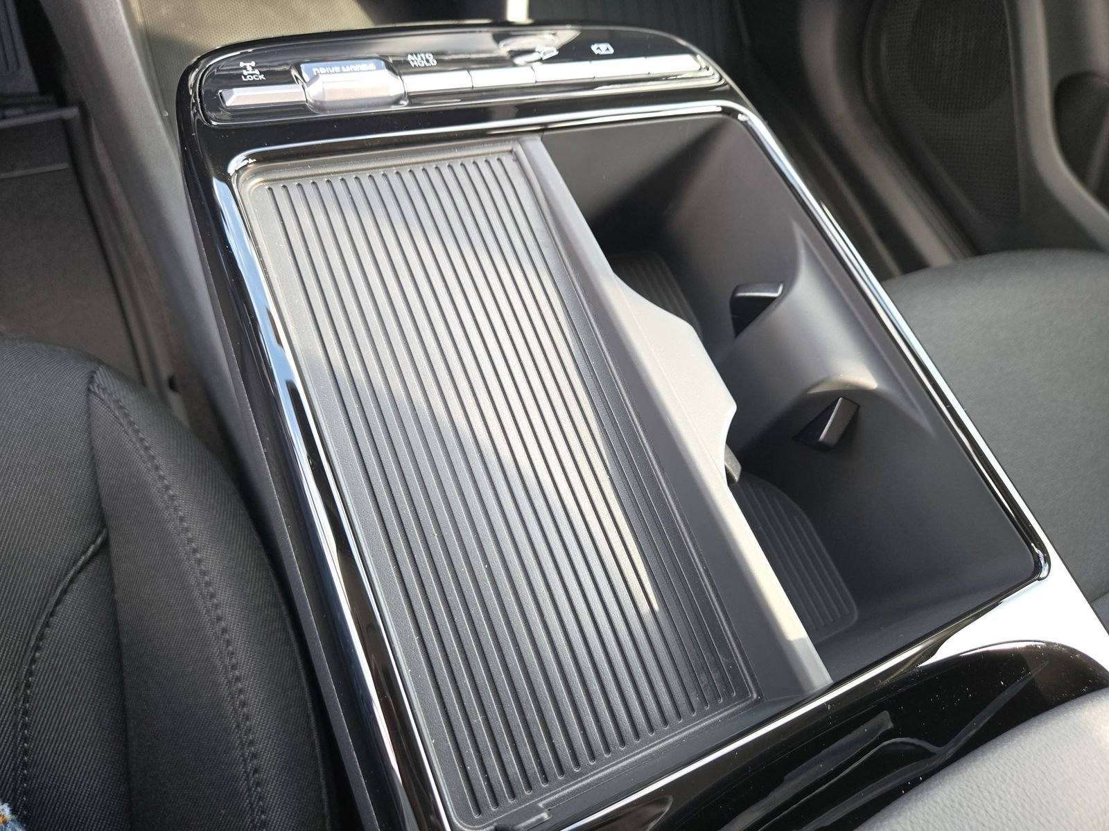 New 2026 Hyundai Tucson Blue SE image 13