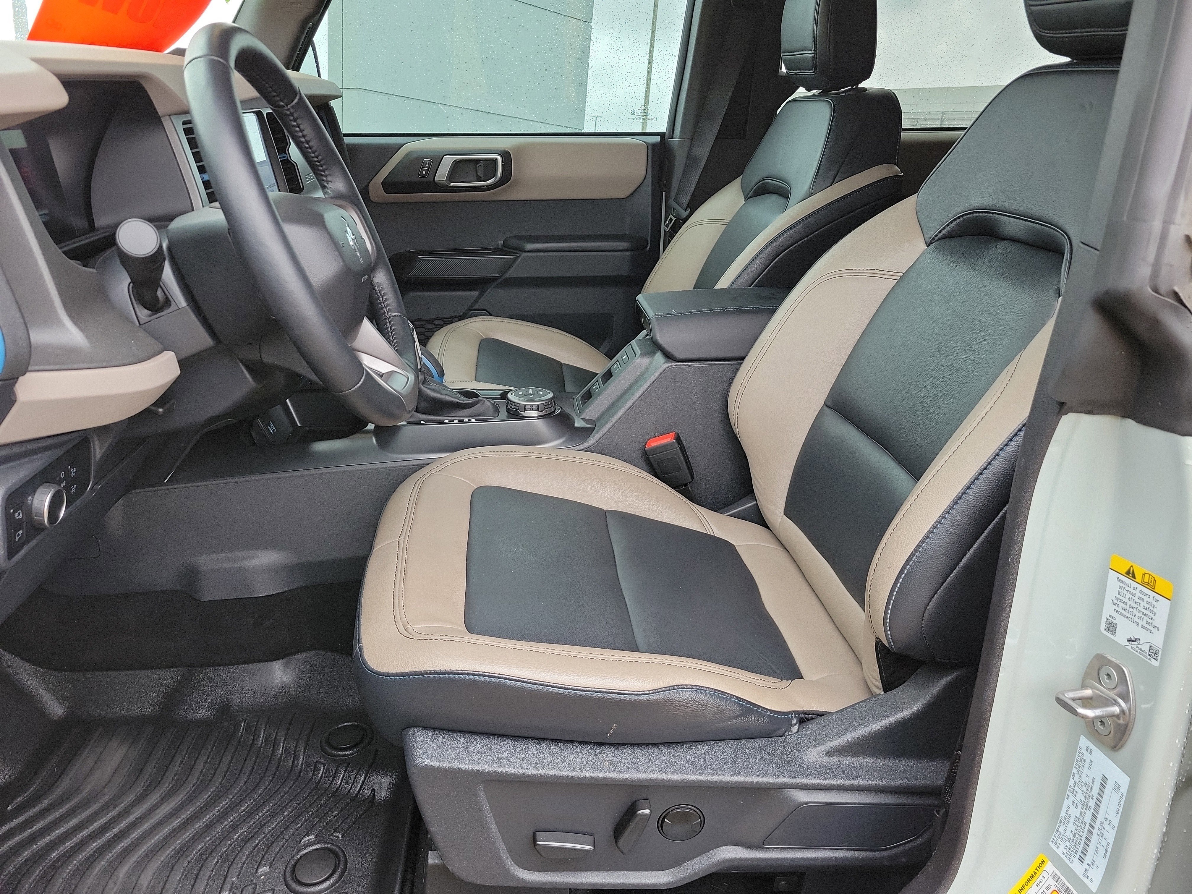 Used 2024 Ford Bronco Wildtrak image 13