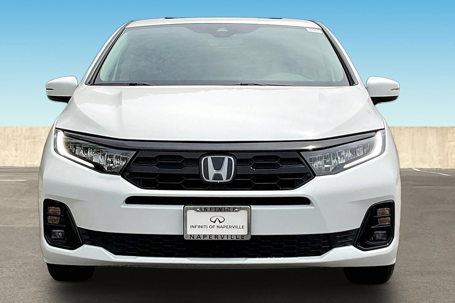 Used 2026 Honda Odyssey Elite image 2