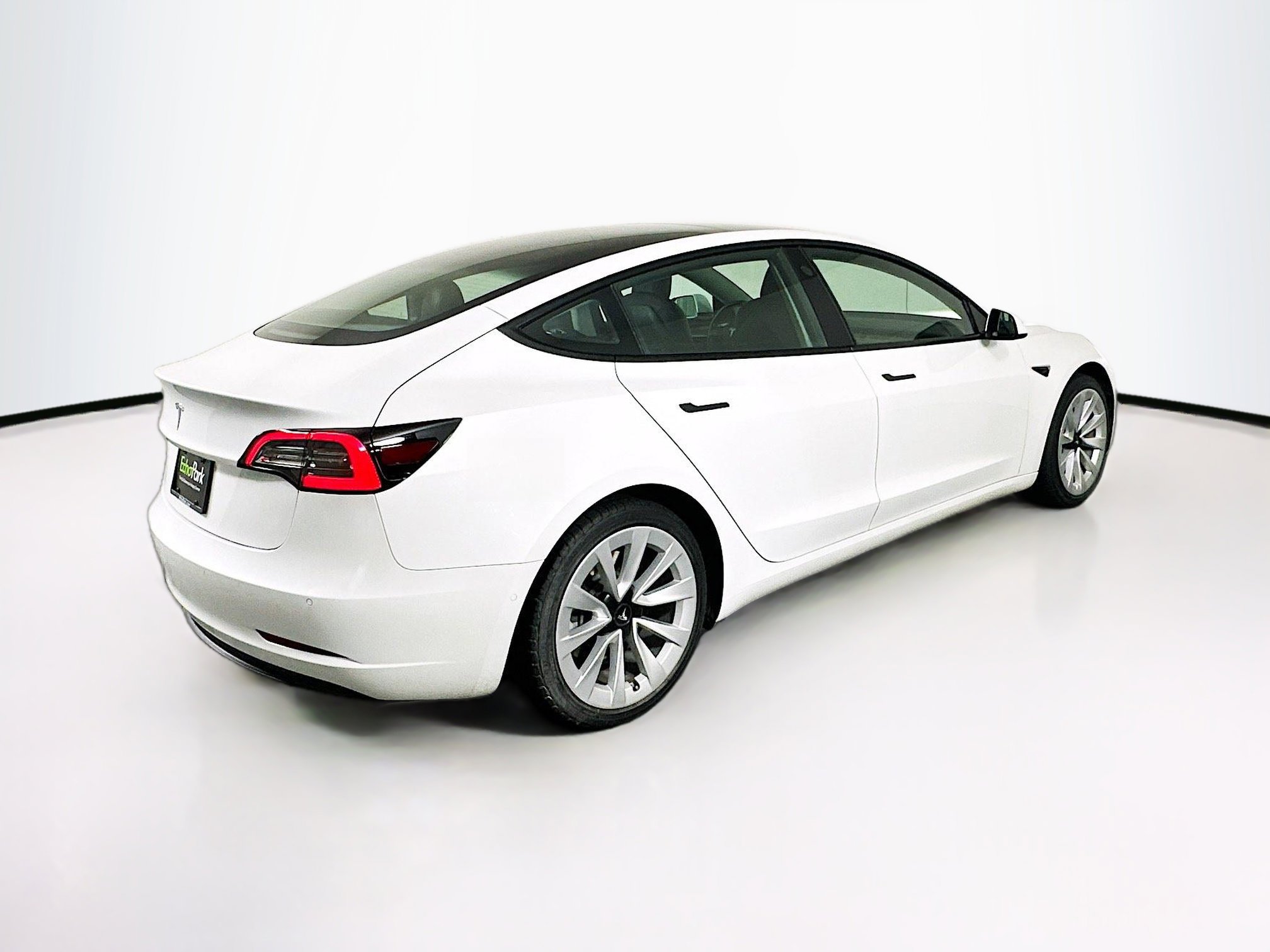 Used 2022 Tesla Model 3 image 9