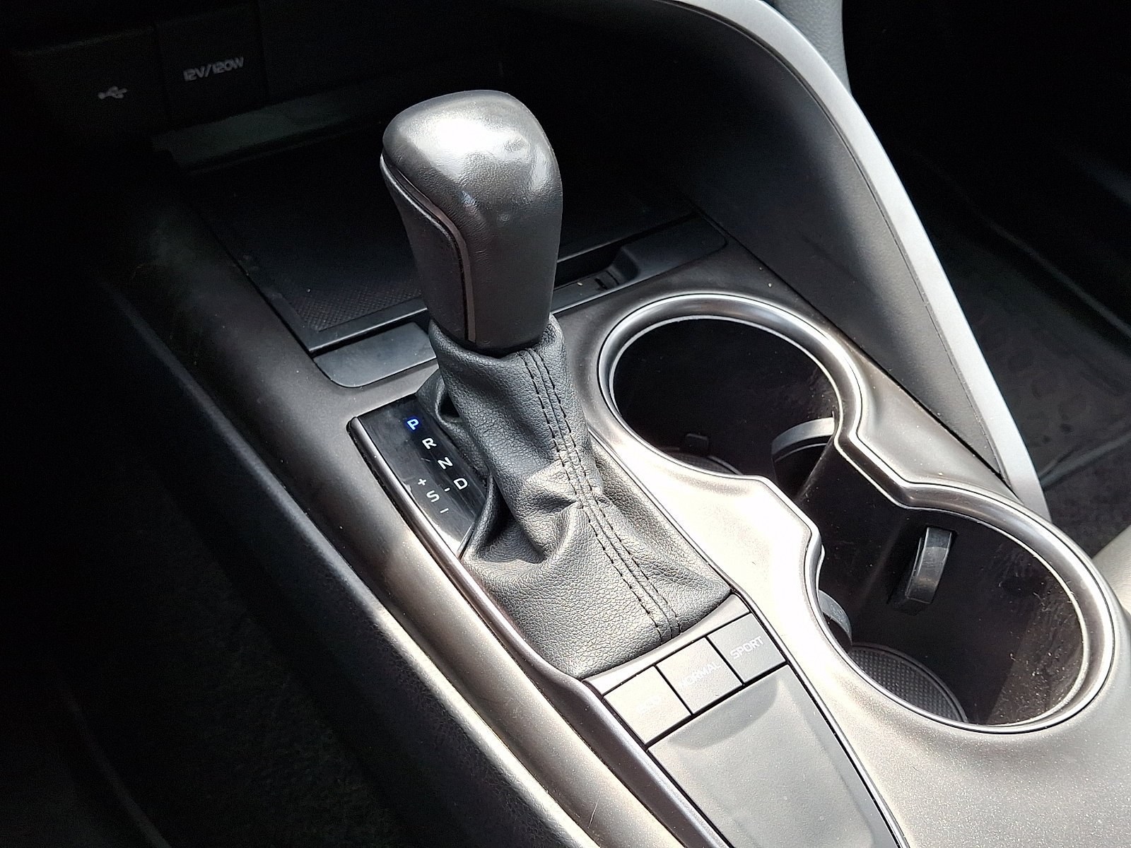 Certified 2024 Toyota Camry SE FWD image 15