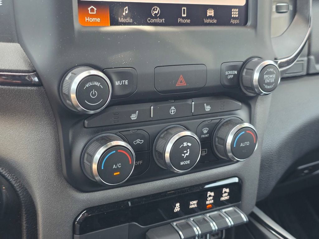 Used 2023 RAM 1500 Big Horn AWD/4WD image 29